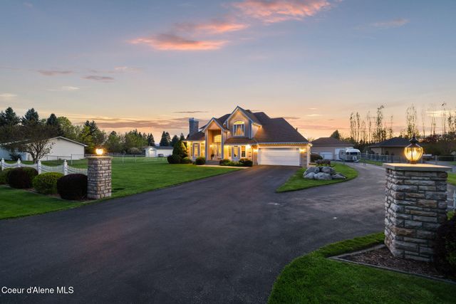 7255 N Colfax ST, Dalton Gardens, ID 83815