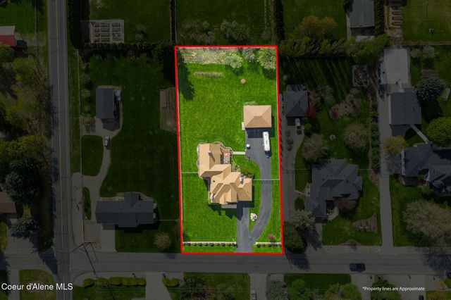 7255 N Colfax ST, Dalton Gardens, ID 83815
