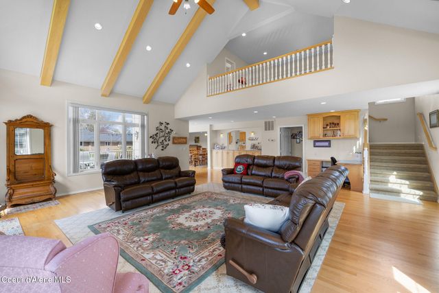 7255 N Colfax ST, Dalton Gardens, ID 83815
