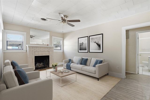 911 MAGNOLIA DRIVE, Clearwater, FL 33756