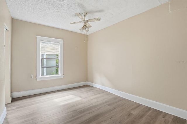 911 MAGNOLIA DRIVE, Clearwater, FL 33756