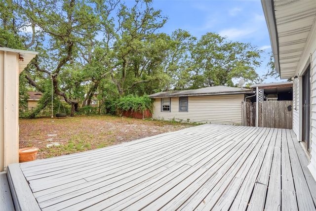 911 MAGNOLIA DRIVE, Clearwater, FL 33756
