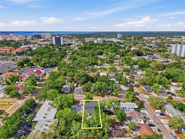 911 MAGNOLIA DRIVE, Clearwater, FL 33756