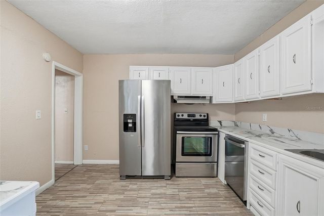 911 MAGNOLIA DRIVE, Clearwater, FL 33756