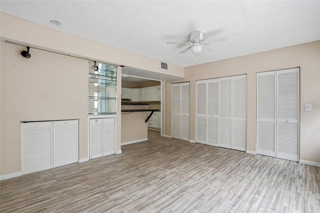 911 MAGNOLIA DRIVE, Clearwater, FL 33756
