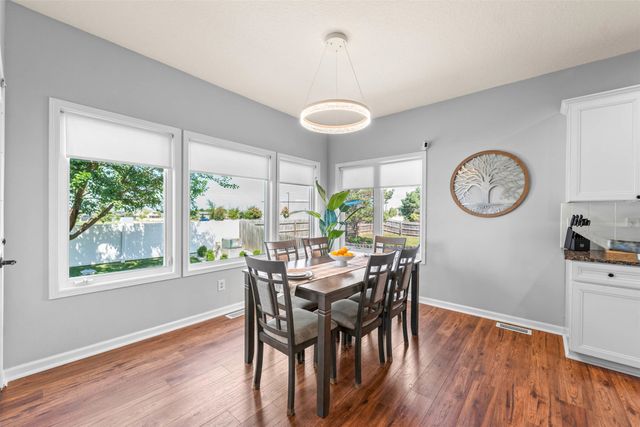2210 SE Leeann Drive, Waukee, IA 50263