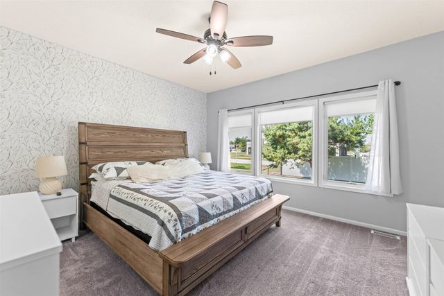 2210 SE Leeann Drive, Waukee, IA 50263