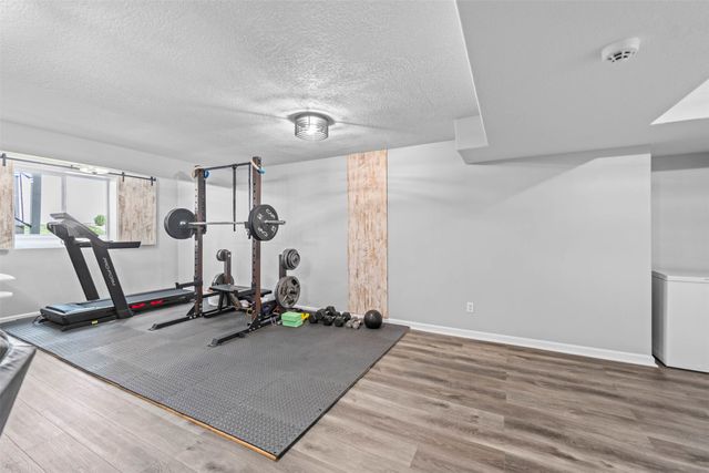 2210 SE Leeann Drive, Waukee, IA 50263