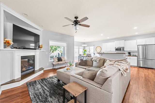 2210 SE Leeann Drive, Waukee, IA 50263