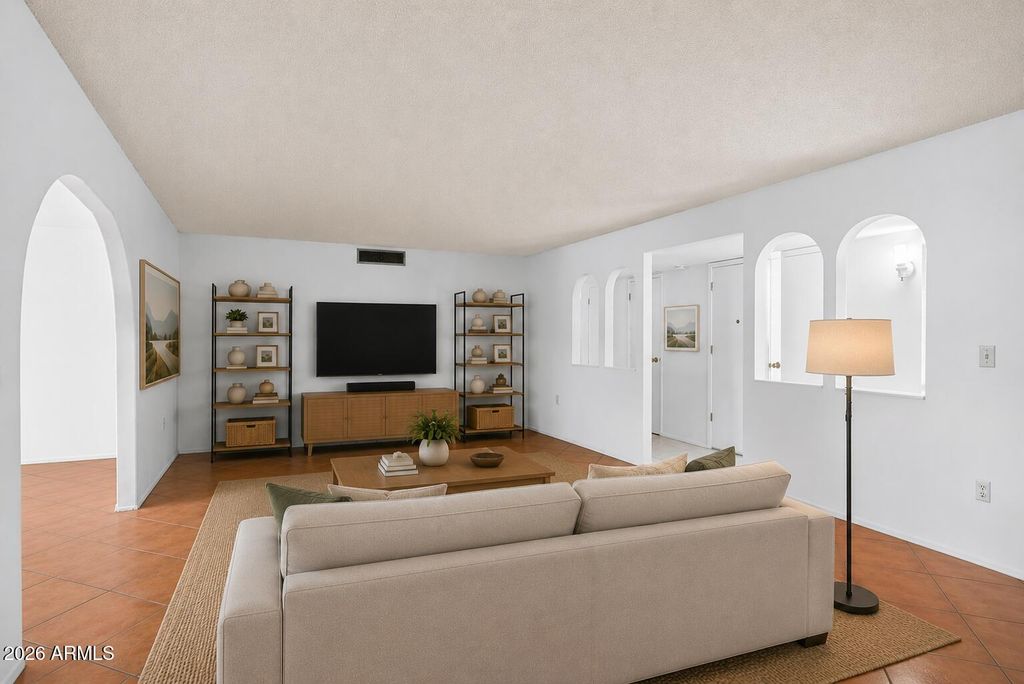 10850 W DEANNE Drive, Sun City, AZ 85351 — photo 2
