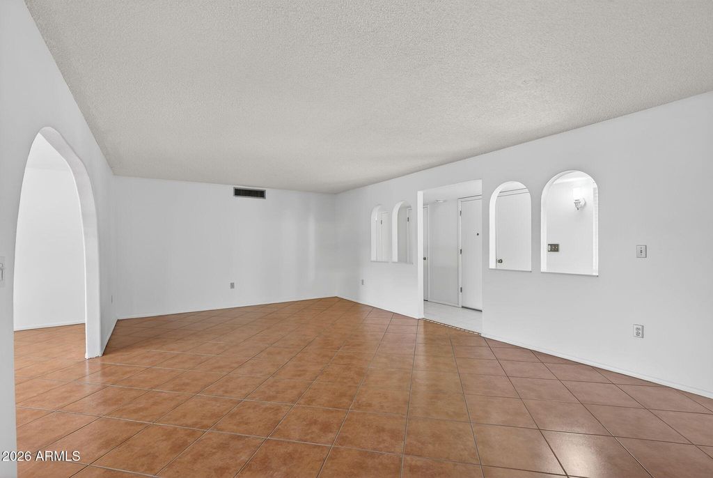 10850 W DEANNE Drive, Sun City, AZ 85351 — photo 3