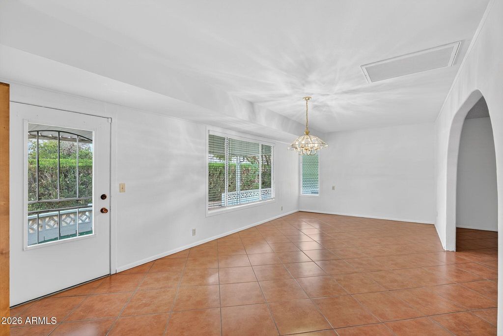 10850 W DEANNE Drive, Sun City, AZ 85351 — photo 5