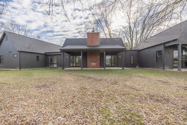 151 Apple Blossom Road SW, Pataskala, OH 43062