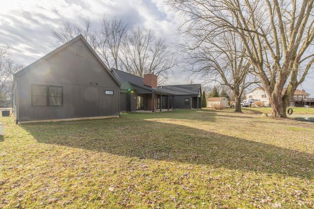 151 Apple Blossom Road SW, Pataskala, OH 43062