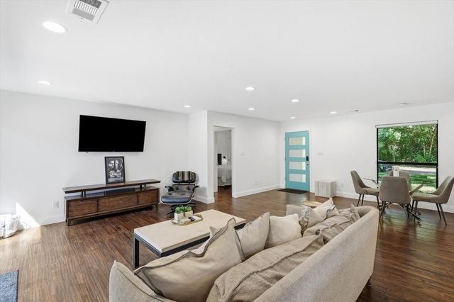 10469 Sinclair Avenue, Dallas, TX 75218