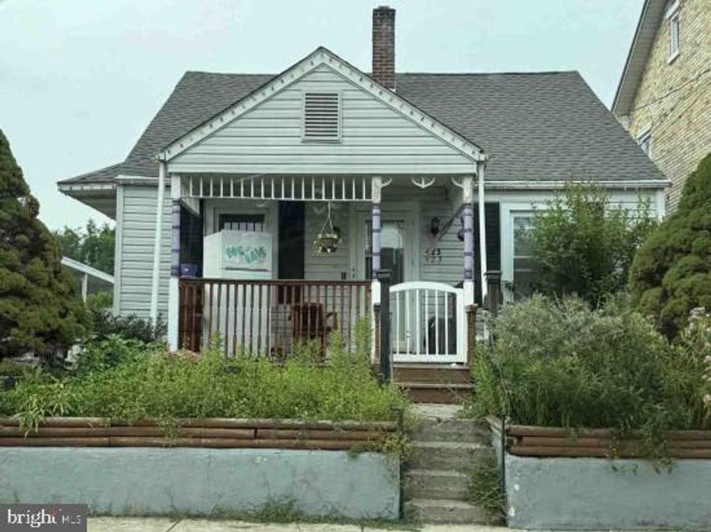 423 W PENN ST, Carlisle, PA 17013