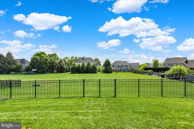 658 FLEETWOOD DR, Lititz, PA 17543