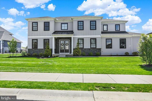 658 FLEETWOOD DR, Lititz, PA 17543