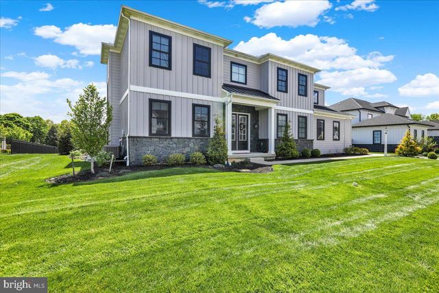658 FLEETWOOD DR, Lititz, PA 17543