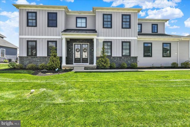 658 FLEETWOOD DR, Lititz, PA 17543