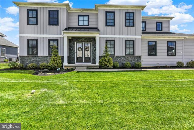 658 FLEETWOOD DR, Lititz, PA 17543
