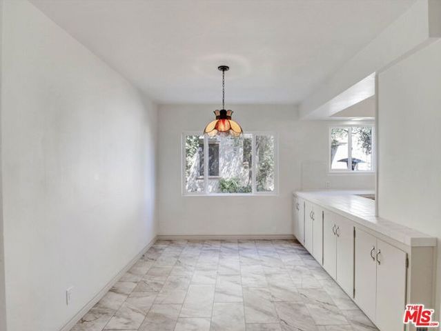 228 S Detroit Street, Los Angeles, CA 90036