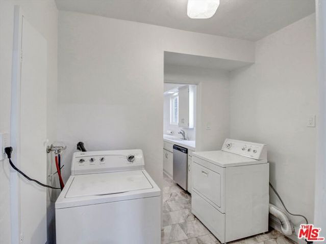 228 S Detroit Street, Los Angeles, CA 90036