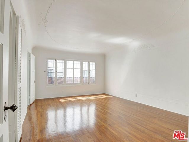 228 S Detroit Street, Los Angeles, CA 90036