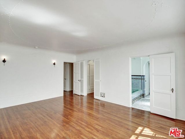 228 S Detroit Street, Los Angeles, CA 90036