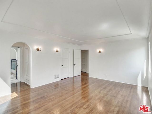 228 S Detroit Street, Los Angeles, CA 90036