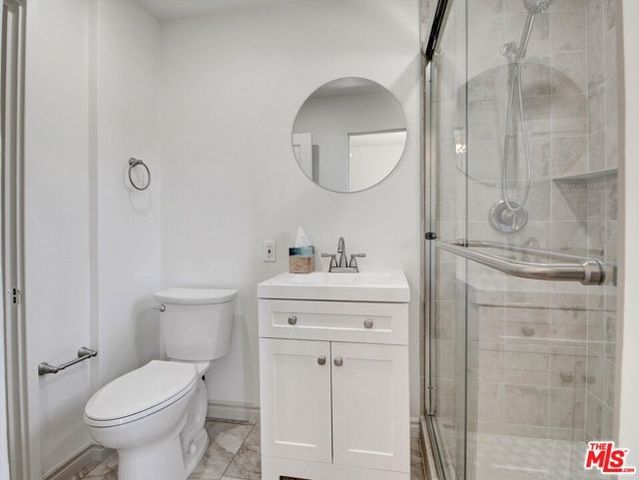 228 S Detroit Street, Los Angeles, CA 90036