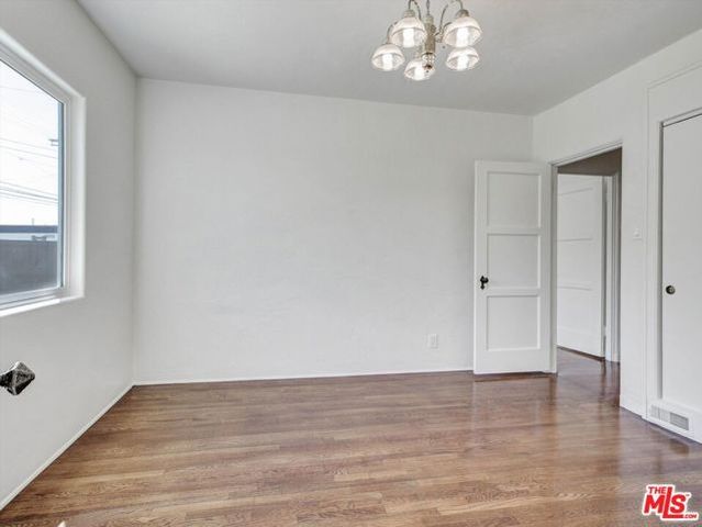 228 S Detroit Street, Los Angeles, CA 90036
