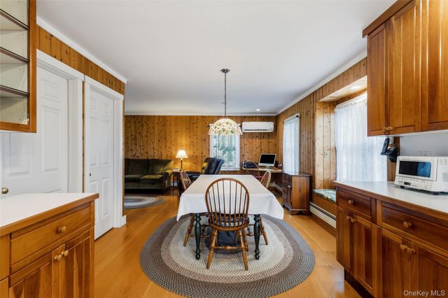 60 Livingston Avenue, Valhalla, NY 10595