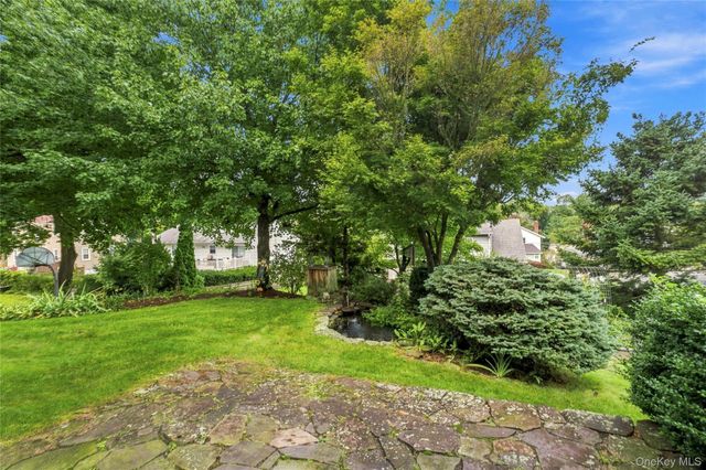 60 Livingston Avenue, Valhalla, NY 10595
