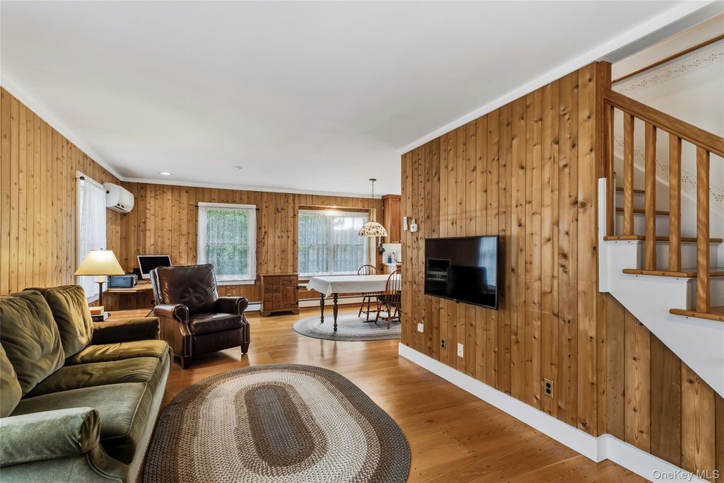 60 Livingston Avenue, Valhalla, NY 10595 — photo 5