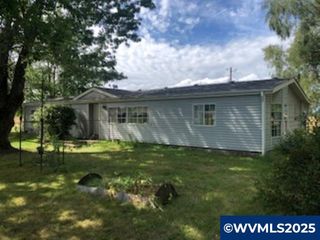 8415 Stapleton Rd, Independence, OR 97351
