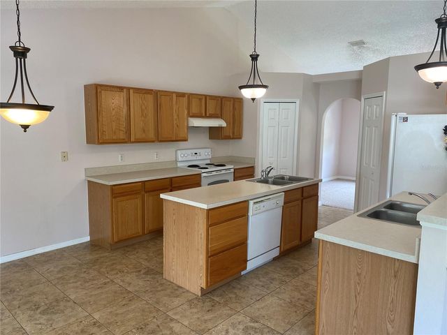 8 RENWORTH, Palm Coast, FL 32164