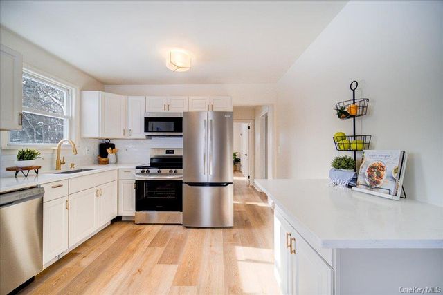 392 Titusville Road, Poughkeepsie, NY 12603