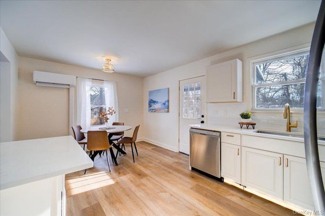 392 Titusville Road, Poughkeepsie, NY 12603