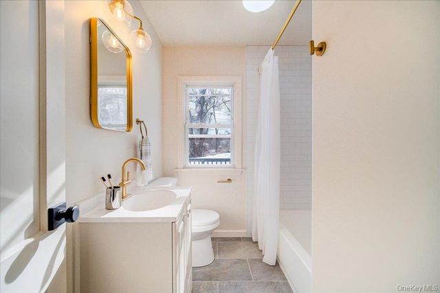 392 Titusville Road, Poughkeepsie, NY 12603