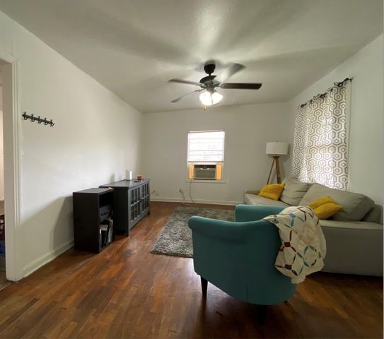 6658 Stearns Street, Houston, TX 77021