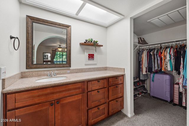 7557 N DREAMY DRAW Drive 251, Phoenix, AZ 85020