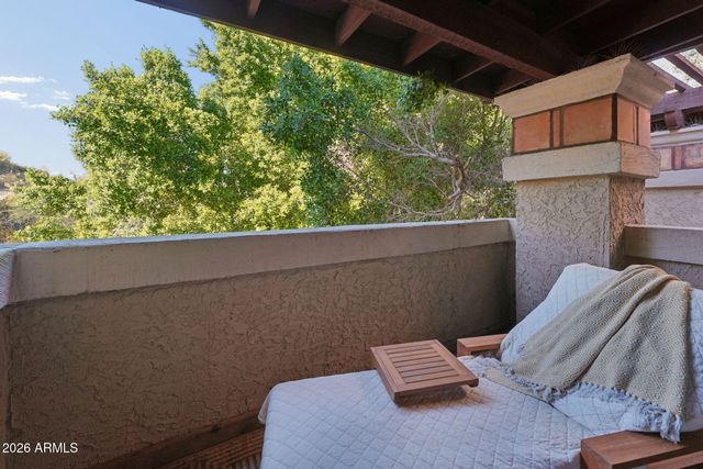 7557 N DREAMY DRAW Drive 251, Phoenix, AZ 85020