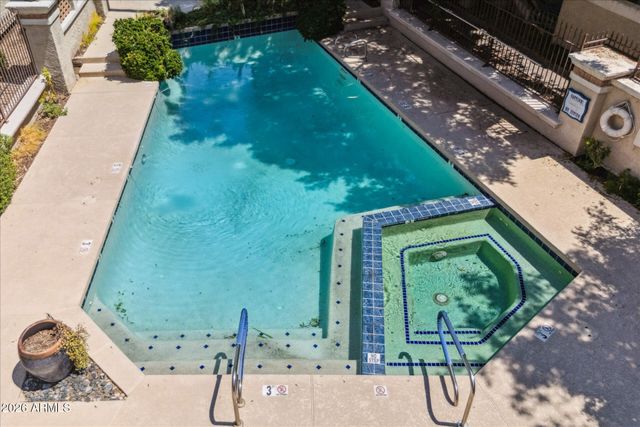 7557 N DREAMY DRAW Drive 251, Phoenix, AZ 85020