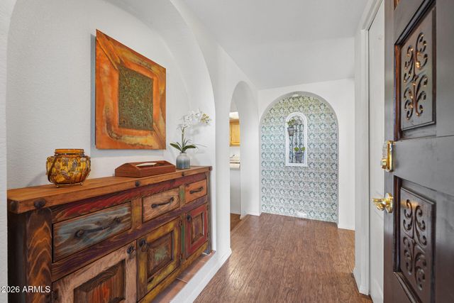 7557 N DREAMY DRAW Drive 251, Phoenix, AZ 85020