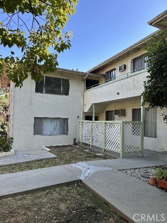 890 W El Repetto Drive E, Monterey Park, CA 91754