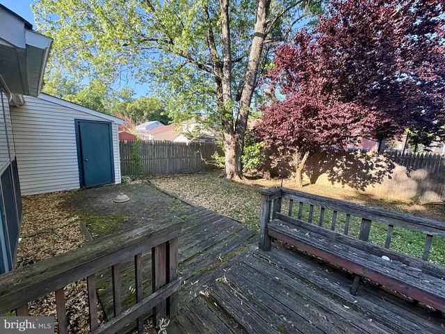 111 BURGUNDY CT, Wenonah, NJ 08090