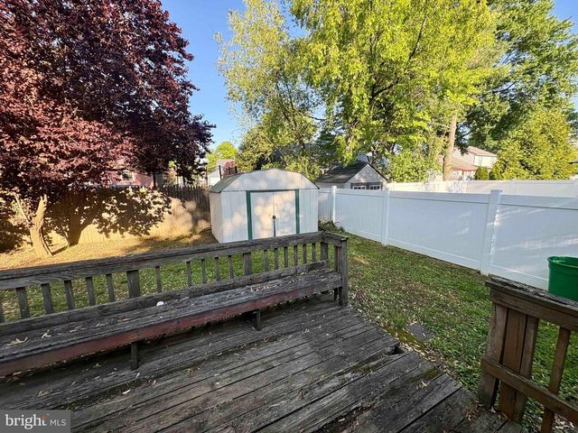 111 BURGUNDY CT, Wenonah, NJ 08090