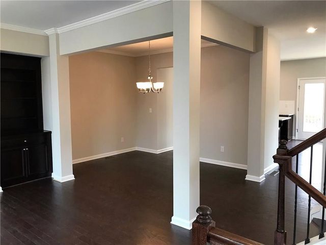 596 Sunset Park Drive, Suwanee, GA 30024