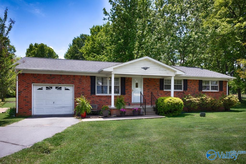 28234 Cedar Hill Road, Ardmore, AL 35739